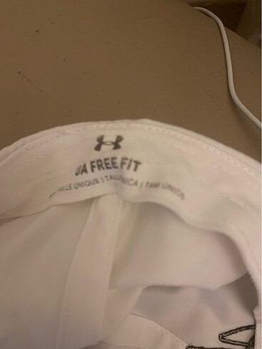 Beden Under armour şapka