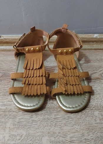 H&M Bej Süet Püsküllü Kız Sandalet