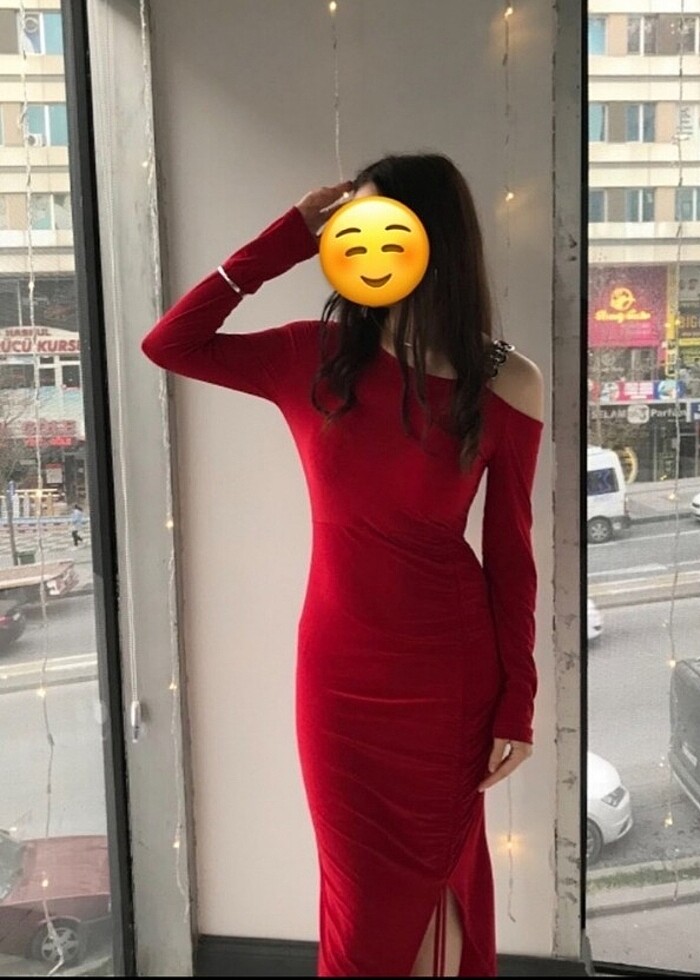 Kırmızı abiye elbise - Görsel 3