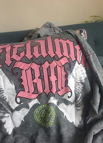  Unisex Sweatshirt
