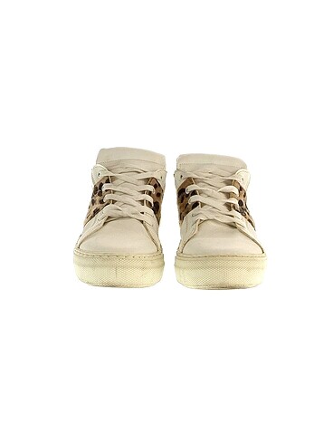 37 Beden PreLoved Spor Ayakkabı %70 İndirimli.