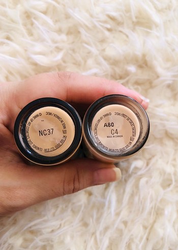 MAC MAC Studio Fix Sıvı Fondöten SPF 15 NC37-C4