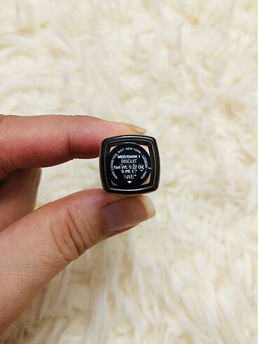 Nars NARS CONCEALER GÜNEŞ LEKESİ DAHİ KAPATIR