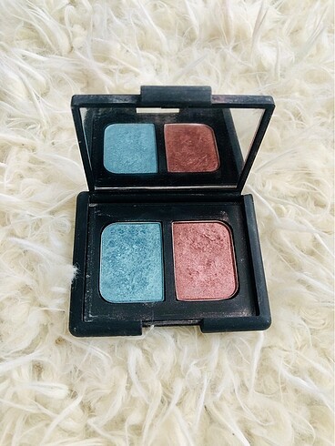 NARS 2?li FAR ISLAK FIRÇA İLE KULLANILABİLİR