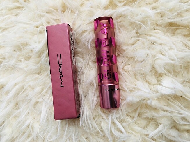 Beden MAC NEMLENDİRİCİ BALM 1-KEZ DENENDİ
