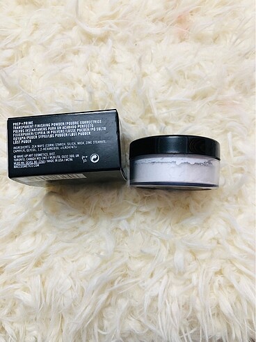MAC EXTRA İNCE TRANSPARAN PUDRA SIFIR