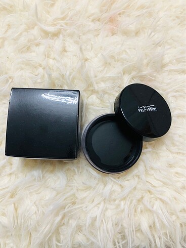 MAC MAC EXTRA İNCE TRANSPARAN PUDRA SIFIR