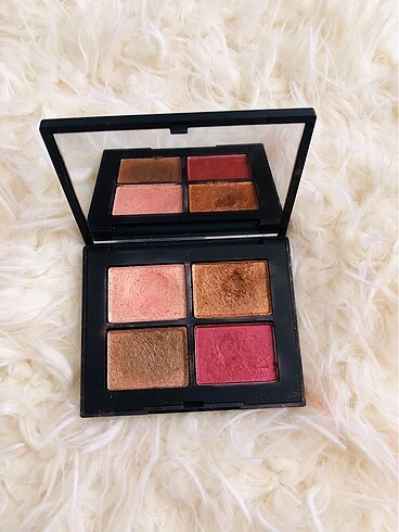 NARS FAR PALETİ 4?lü