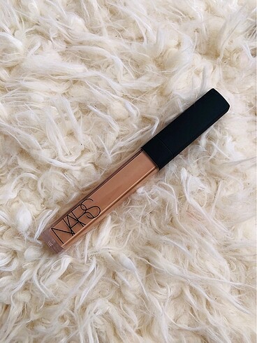 NARS CONCEALER YÜKSEK KAPATICI