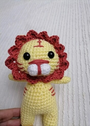  Beden Amigurumi aslan