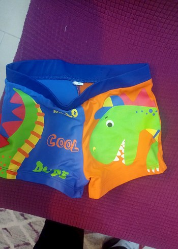 Renkli Dinozor Baskılı Erkek Mayo kombin