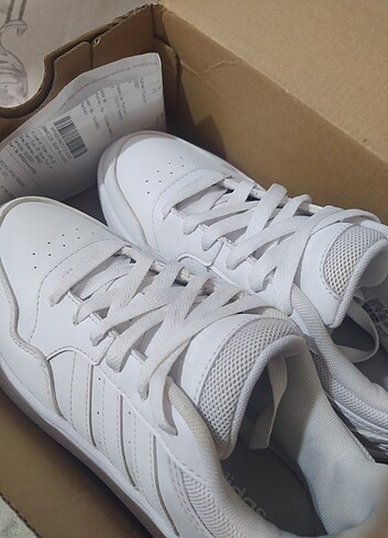 36,5 Beden Adidas Spor Ayakkabı