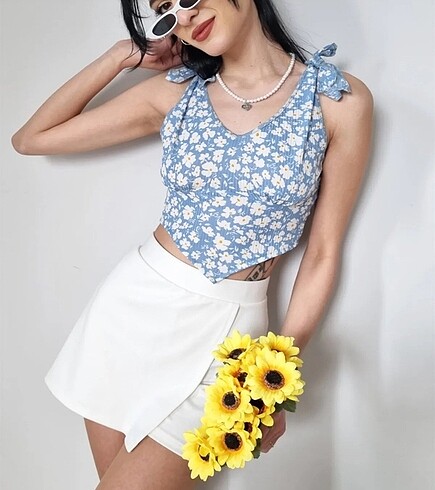 MAVİ ÇİÇEKLİ CROP