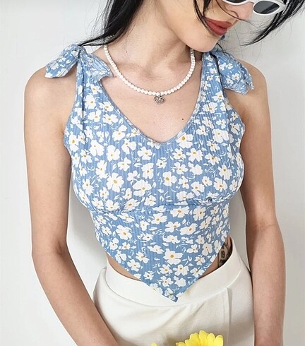 Stradivarius MAVİ ÇİÇEKLİ CROP