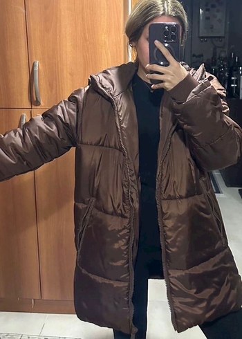 Kahverengi Kapüşonlu Kadın Kışlık Mont - Görsel 3