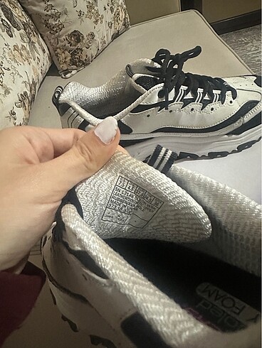 37,5 Beden Skechers