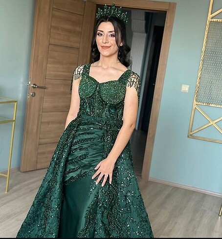 Balık model açık zümrüt yeşili kına/nişan elbisesi