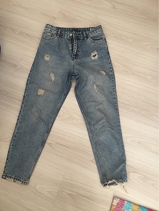 Mom Jean