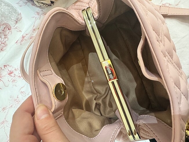  Beden çeşitli Renk Love moschino çanta