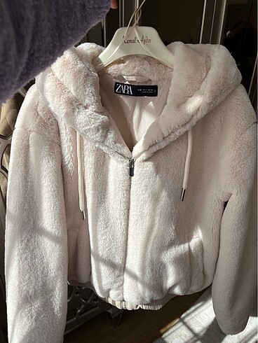 Zara mont