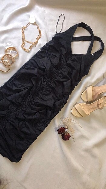 Gina Siyah büzgülü elbise