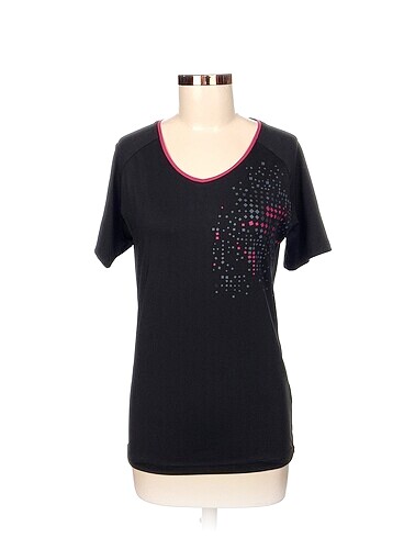 Kinetix T-shirt %70 İndirimli.