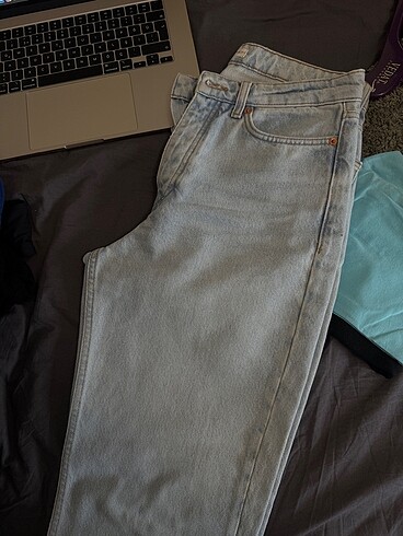 Jean mango