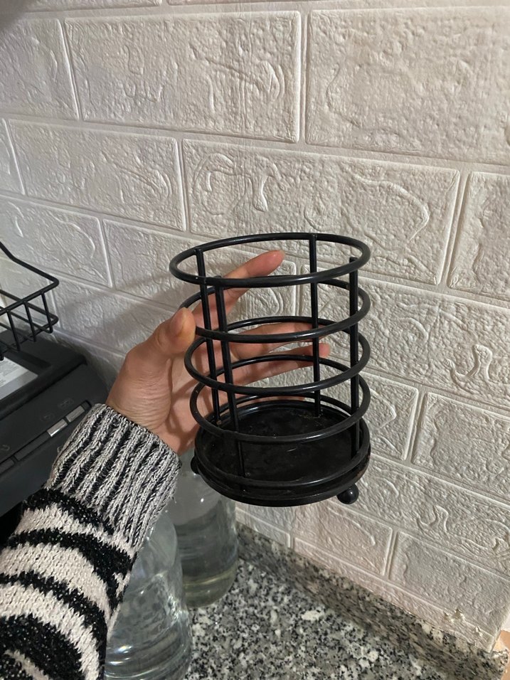 Siyah Metal kaşıklık - Görsel 2