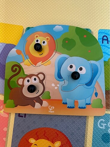 Hape ahşap puzzle