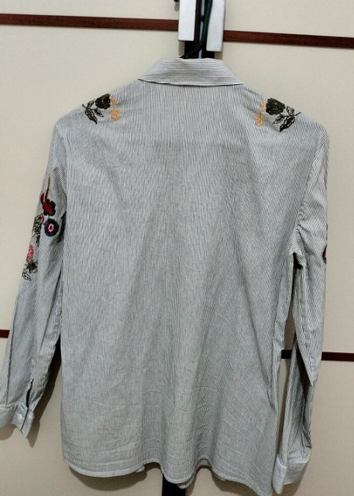 Uzun kollu nakışlı gömlek - Görsel 3