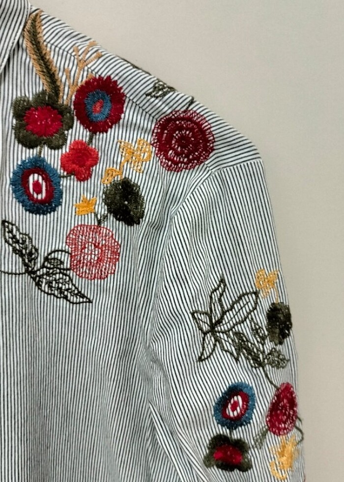 Uzun kollu nakışlı gömlek - Görsel 4