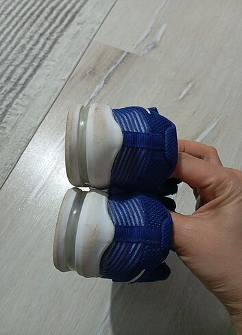 27 Beden lacivert Renk Adidas erkek çocuk ayakkabısı