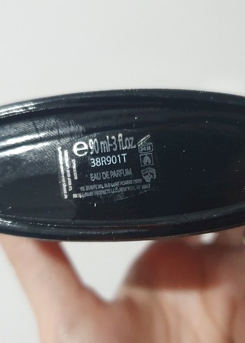 Yves Saint Laurent Black Opium Kadın Parfümü 90 ml - Görsel 2