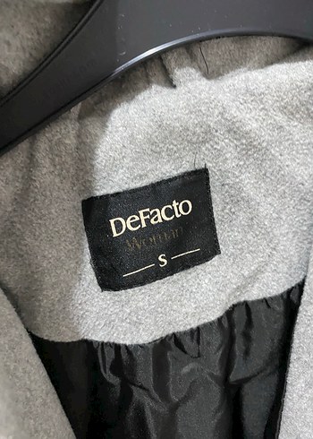 Gri Kuşaklı Kadın Kaban - Görsel 2