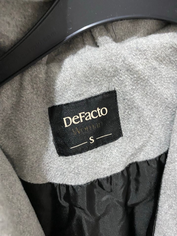 Gri Kuşaklı Kadın Kaban - Görsel 2