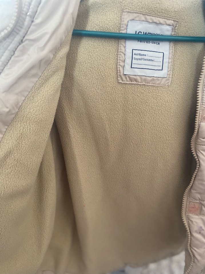 Bej Parlak Düğmeli Kız Mont - Görsel 4