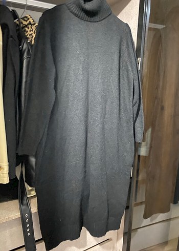 Siyah  Uzun Kollu Yüksek Yakalı Elbise - Görsel 4