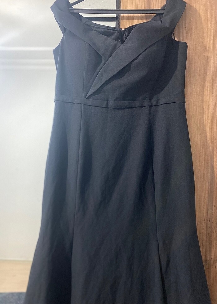 Kayık yaka yırtmaç detaylı uzun abiye - Görsel 2