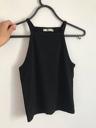 Ltb cropde top siyah halter yaka