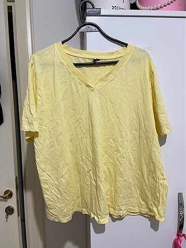 Defacto Sarı V yaka tişört 3xl