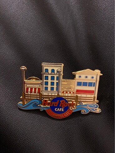 Hard Rock Hard Rock Pin