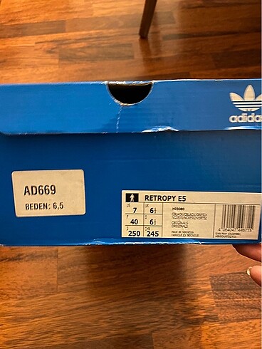 40 Beden siyah Renk Adidas retropy e5