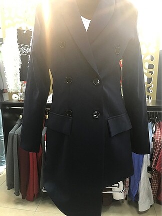 Yandan uzun detaylı blazer ceket