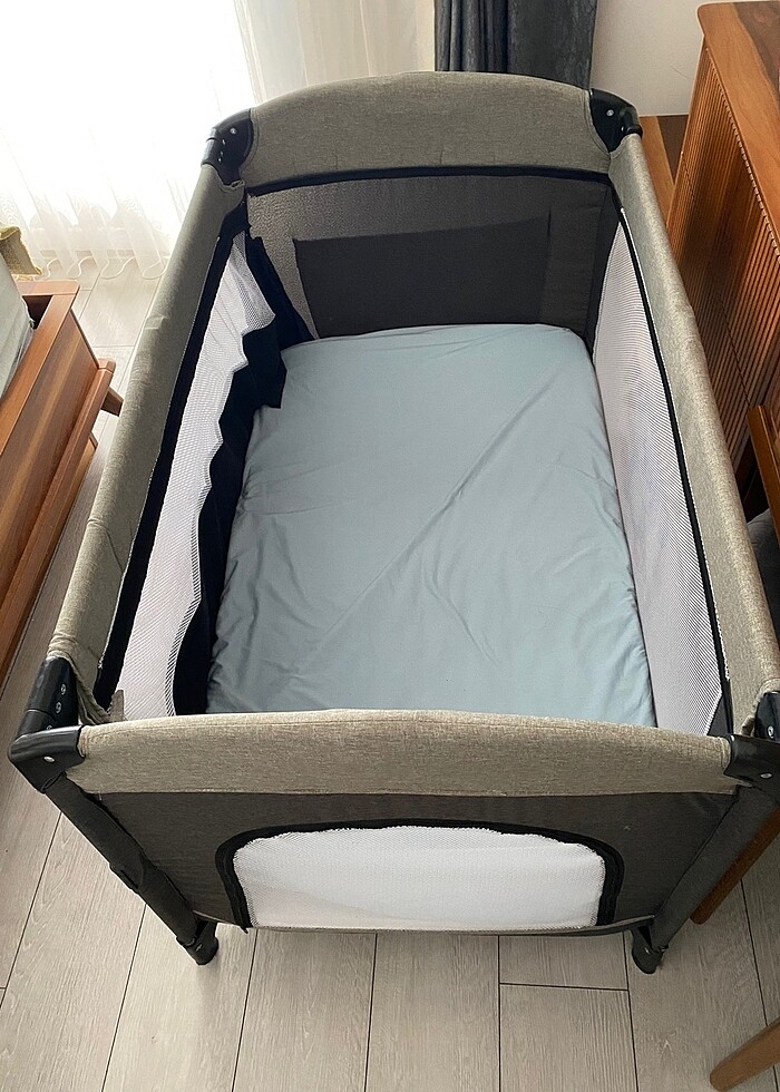 Hoffie Anne yanı park yatak. - Görsel 2