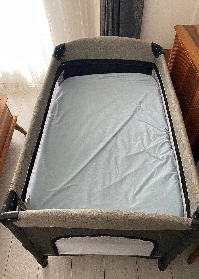 Hoffie Anne yanı park yatak. - Görsel 3