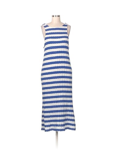 Pull and Bear Uzun Elbise %70 İndirimli.