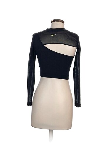 xs Beden Nike Bluz %70 İndirimli.