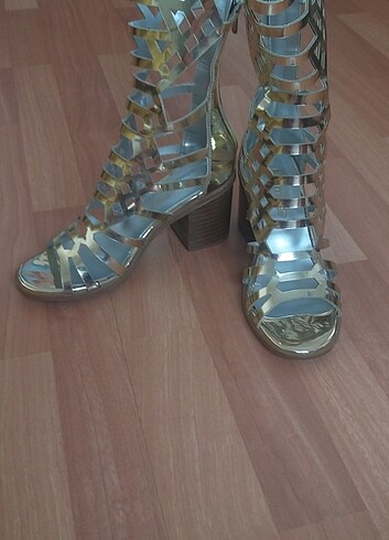 37 Beden altın Renk Gold Helen Sandalet