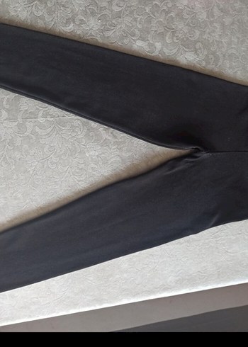 Kız Çocuk Siyah Nakışlı Tayt - Görsel 2