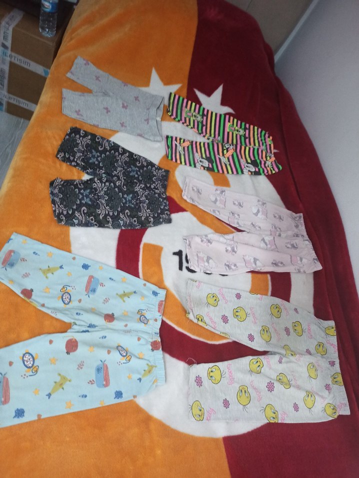 Tweety Baskılı Gri Kız kısa Tayt - Görsel 2